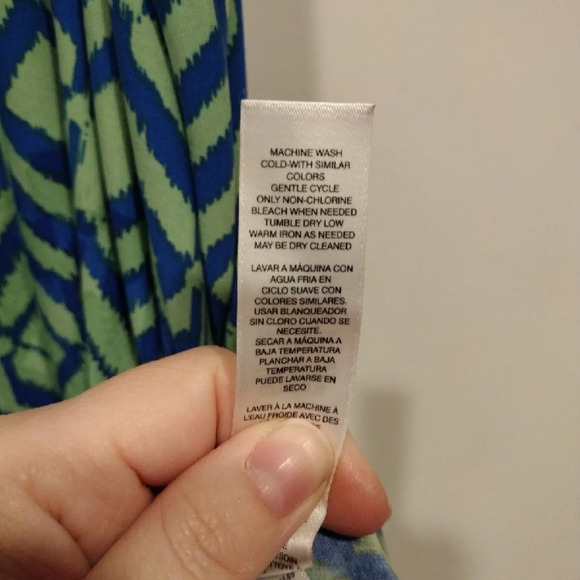 Chico's Multicolor Geometric Print Slinky Feel Maxi Skirt Side Slits Sz 3 (XL) - Picture 6 of 7